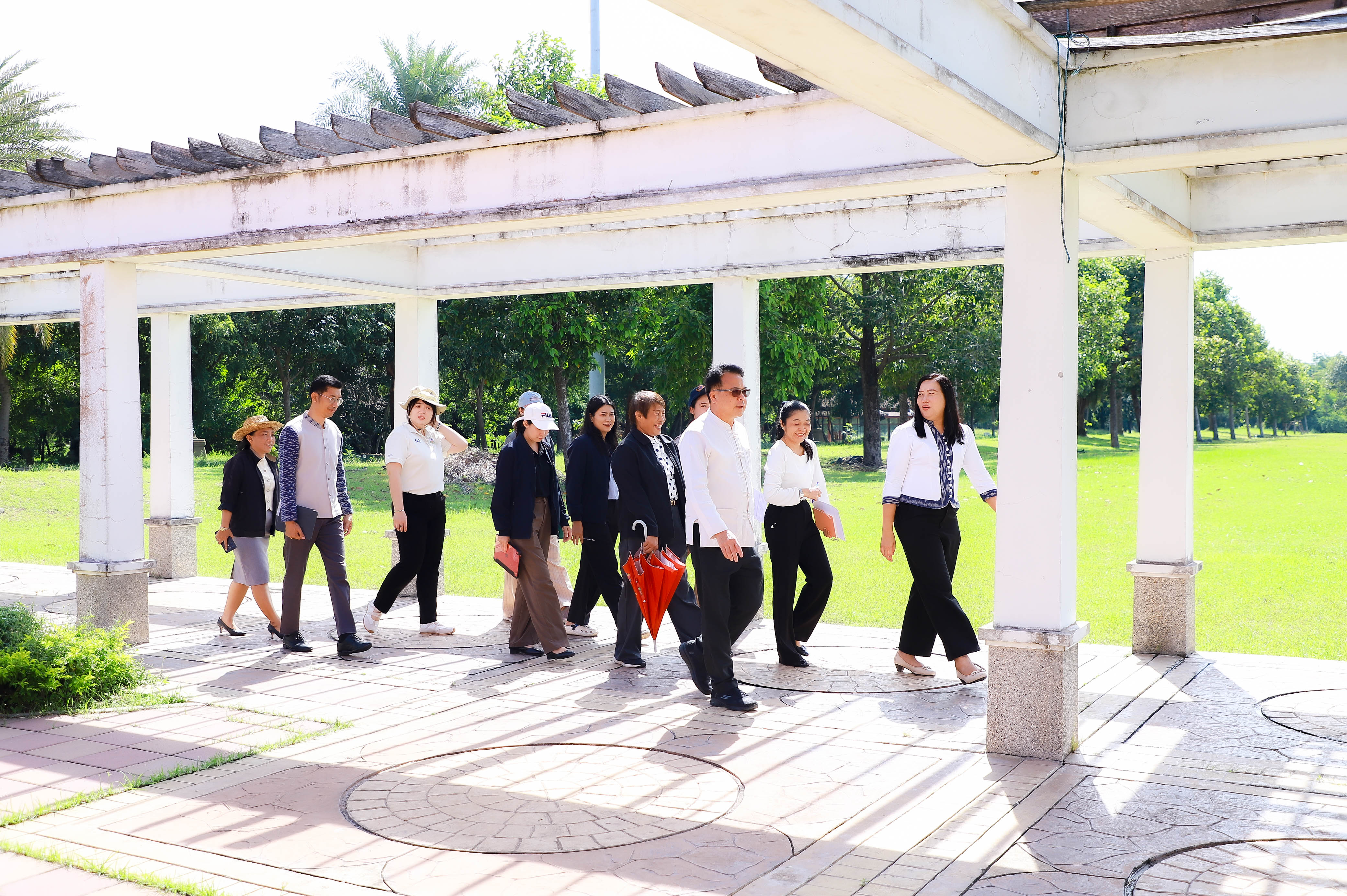 title - รองเลขาธิการ ส.ป.ก. ลุยเตรียมงาน 